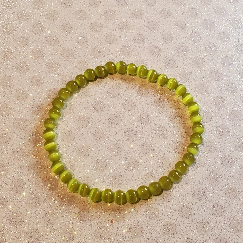 Bundle of 7 Vintage Stretch Bracelets - Picture 8 of 9